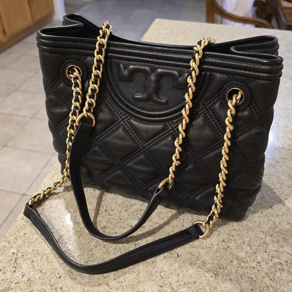 Tory Burch Handbags - Tory Burch Black Quilted Shoulder Bag with Gold Chain